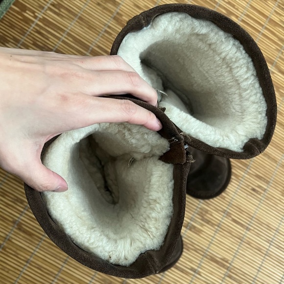 UGG Cargo Brown Suede Leather Boots Shearling Buckle Pocket - Picture 3 of 7